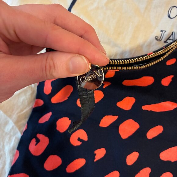 Stylish Black and Red Clutch - Picture 3 of 4